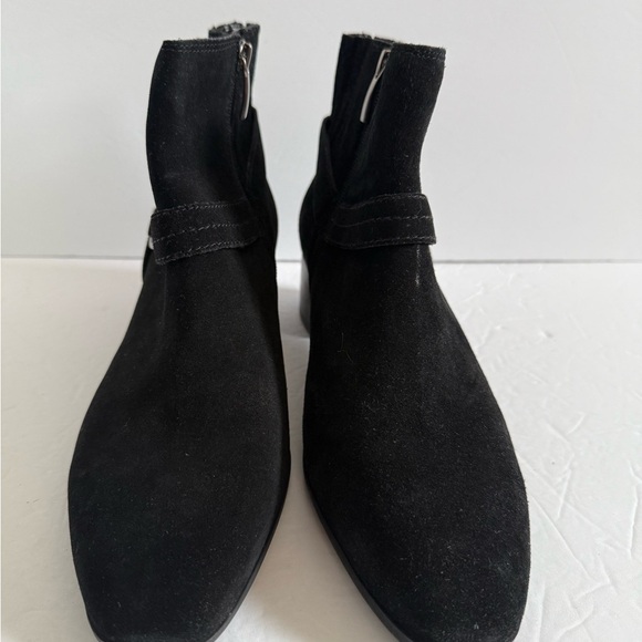Essex Lane Black Ankle Booties with Suede Finish - Picture 8 of 16